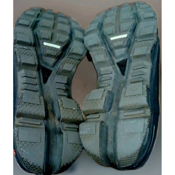 On Running Women’s Cloud Waterproof Sneakers Black Size 7.5 Athletic Shoes - Picture 11 of 15